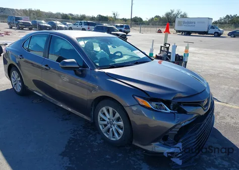 2020 Toyota Camry Le from USA, damaged, VIN 4T1C11AK0LU347370